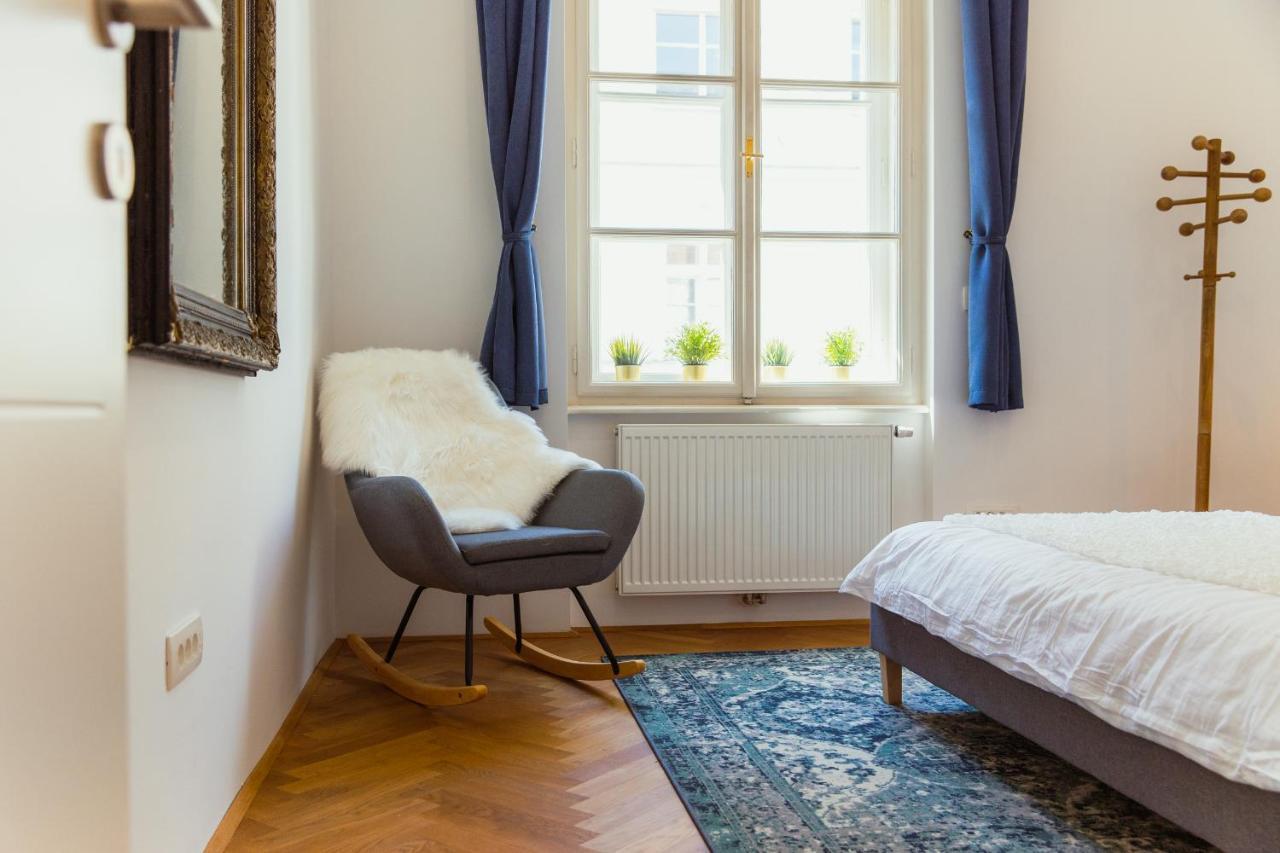 Top Location City Centre Condo In Historic Building With Free Garage Parking Ljubljana Exterior foto