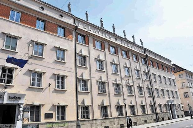 Top Location City Centre Condo In Historic Building With Free Garage Parking Ljubljana Exterior foto