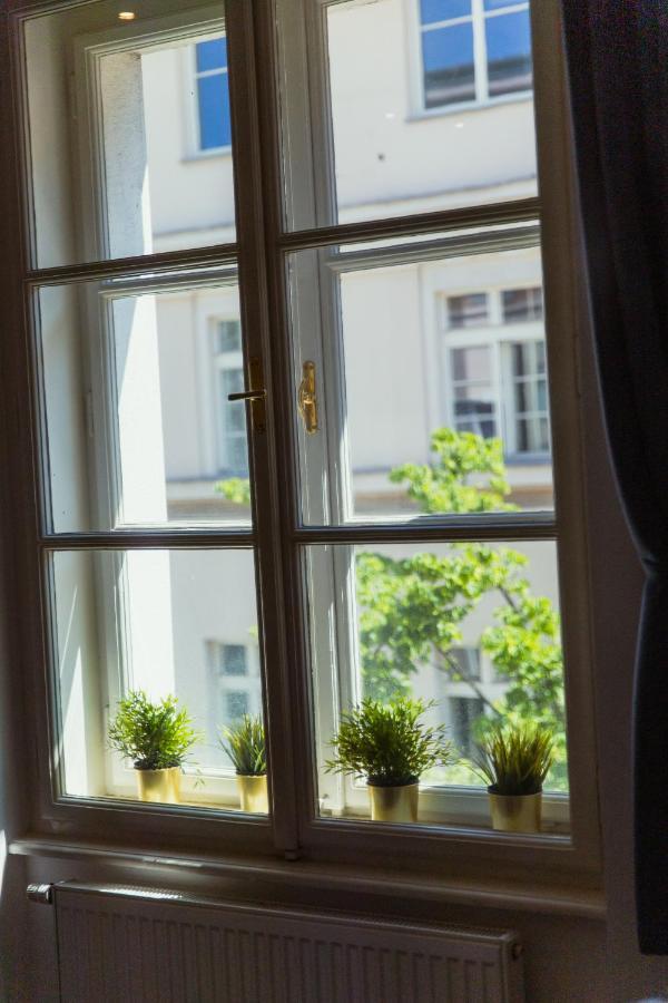 Top Location City Centre Condo In Historic Building With Free Garage Parking Ljubljana Exterior foto